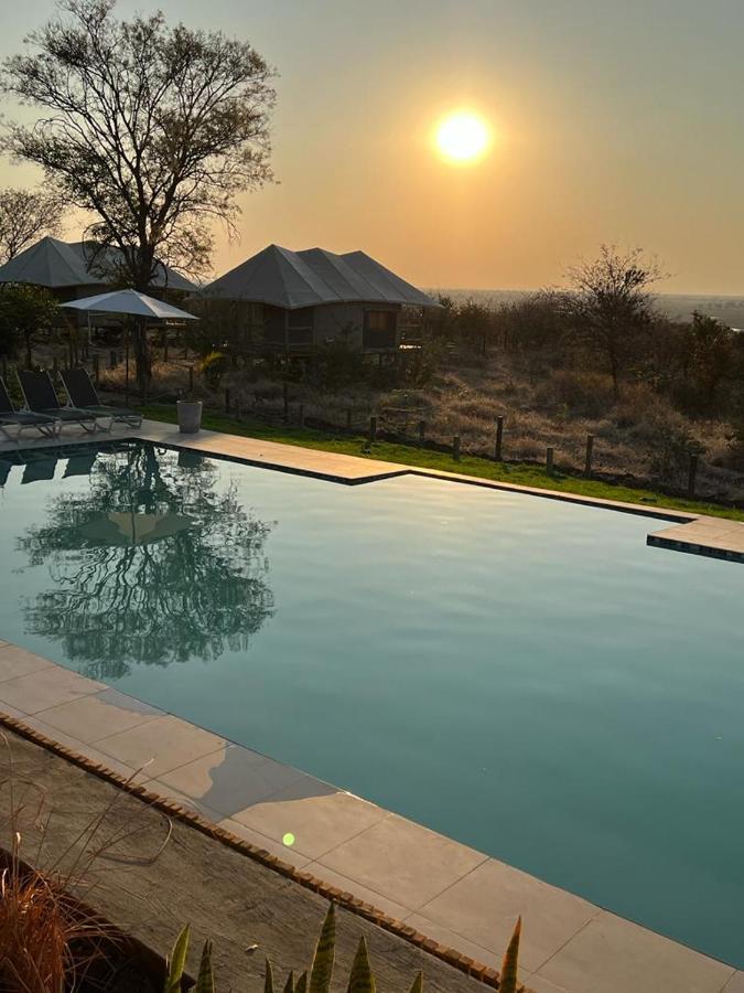 Xhabe Safari Lodge Chobe Muchenje Eksteriør billede