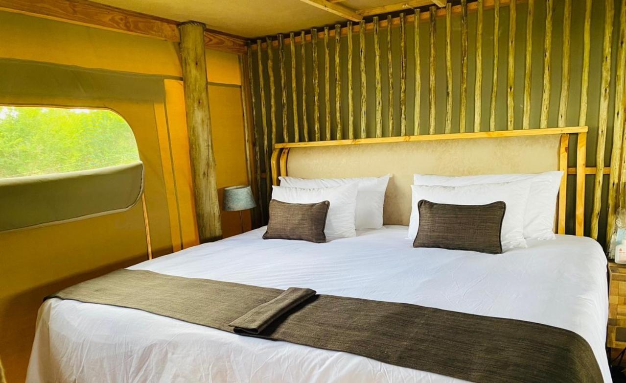 Xhabe Safari Lodge Chobe Muchenje Eksteriør billede